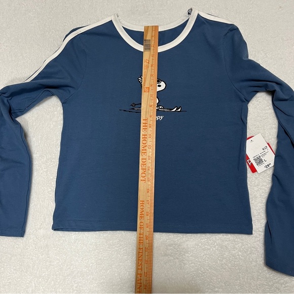 FOREVER 21 Long Sleeve T-shirt Snoopy Skiing Blue White Stripes Cropped Large - Picture 7 of 8